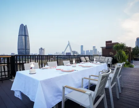 Ningbo Bund Puna Art Hotel Отели рядом с достопримечательностью «Ningbo University of Technology (East Campus)»