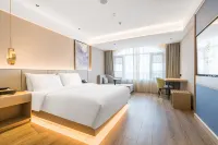 Starway Hotel (Lishui Gaogou First Street)