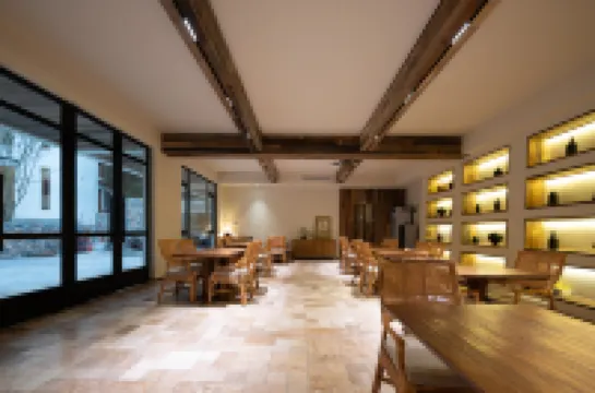 Qingcheng Mountain Yunxi Shangtang Villa