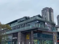 Dongyunge Hotel (Zigong Fangte Dinosaur Kingdom) Hotels near Dashanpu Passenger Transport Terminal