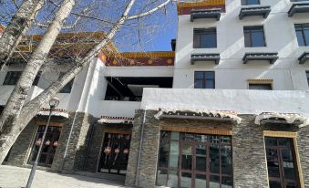 Xiaheshan Ancient Homestay (Cultural Plaza)