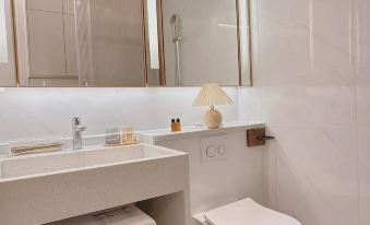 Jingyi International Executive Apartment (Shenzhen Luohu Shuibei Jewelry City Branch)