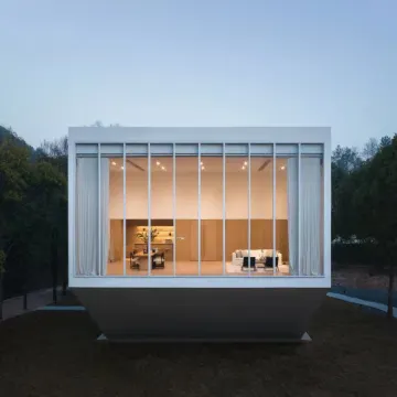 Peninsula Tree House