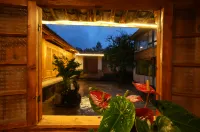 Mountain Washer Villa Mountain View Holiday Beauty Hotels in Lijiang Lashihai Wetland Scenic Area
