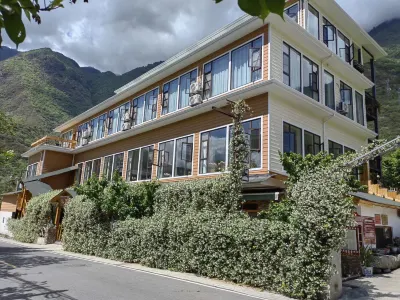 Luding Banbanqiao Homestay Hotel in zona Lengqizhen Passenger Transport Terminal