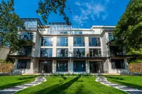 YoLo Qingdie Wu·Linya Yunshu B&B