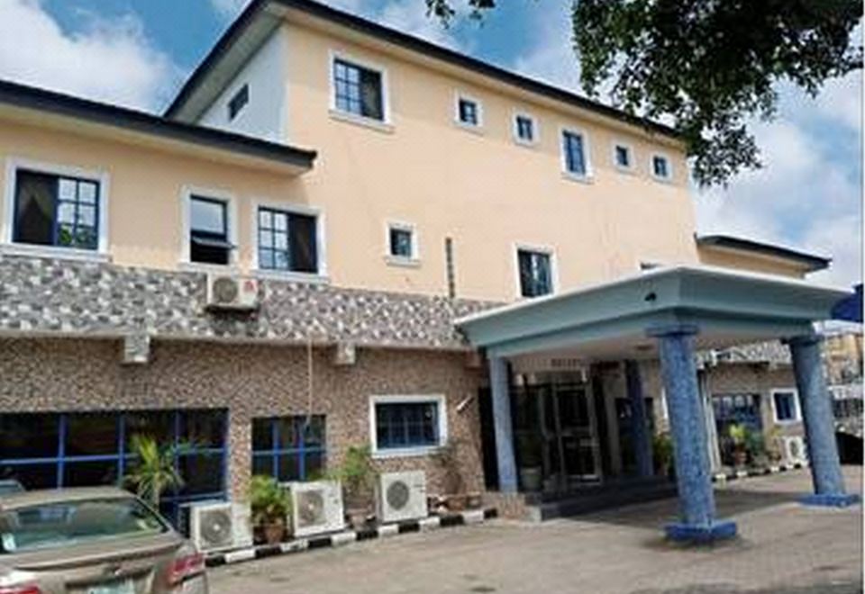 Carlton Gate HotelOver view