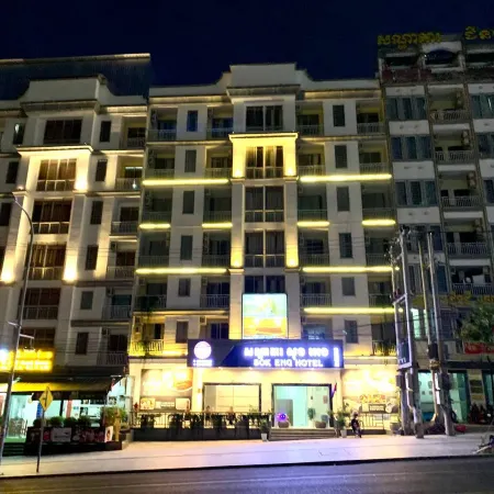 Sok Eng Hotel Отели рядом с достопримечательностью «Храм Ват Леу»