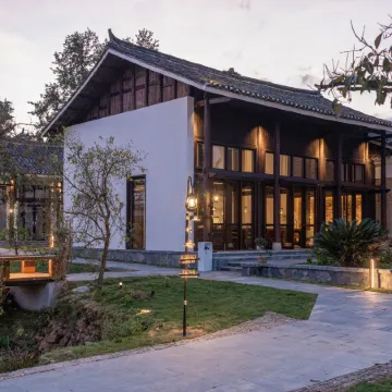 Kim Ping Artisan Gengdu Di Villa