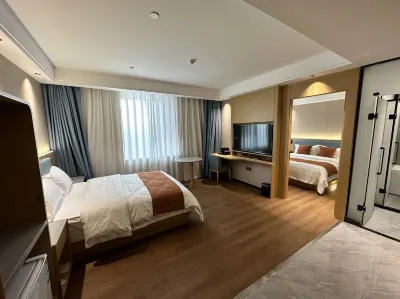 Yuanying Hotel (Hotan Sports Center)