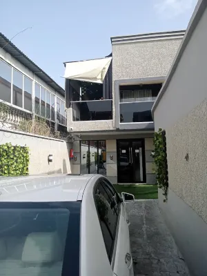 Ikad Hotel and Suite