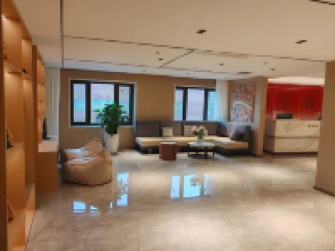 CHEERMAY Hotel (Hunchun Xiandai Baihuo Haixianjie) Hotels in Hunchun