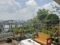 Lixiang Youth Hostel (Guilin Liangjiang Sihu Branch)