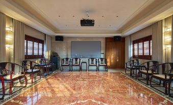 Floral Lux Hotel·Simple and Rustic hotel