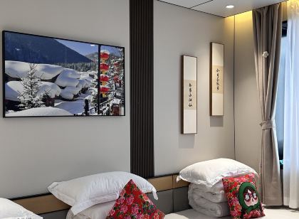 雪鄉巷往小院·Charming·野奢雪景度假民宿（二浪河店）