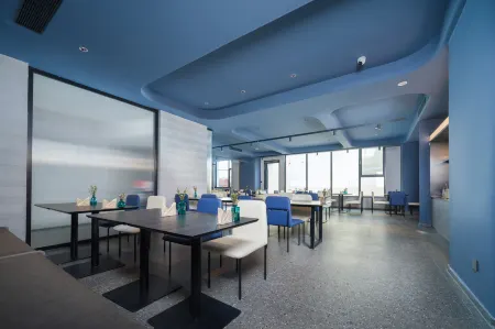 Shenyang Middle Street Forbidden City Joy City Qingju Hotel Отели рядом с достопримечательностью «Chang'an Temple»