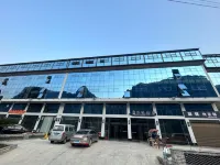 Chenyue Hotel (Hunan Meijiang National Geopark) - Parkering