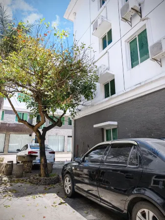 Dongshan Hailexin international youth hostel Отели рядом с достопримечательностью «Jinzijing Square»