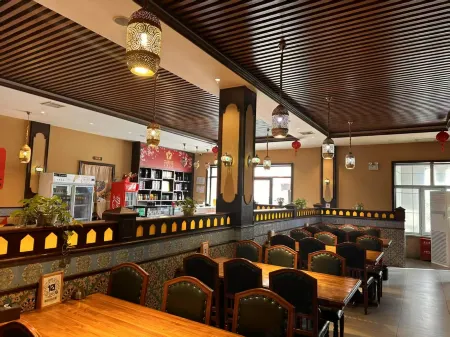 Barkol Xian Santanghu Xingyuxuan Resort Hotel Отели в г. Баликунь