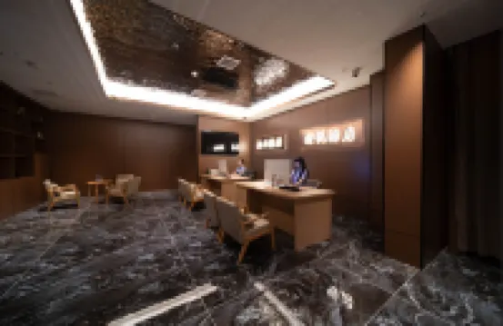 Anqing Chengyue Light Luxury Hotel (Renmin Road Pedestrian Street)