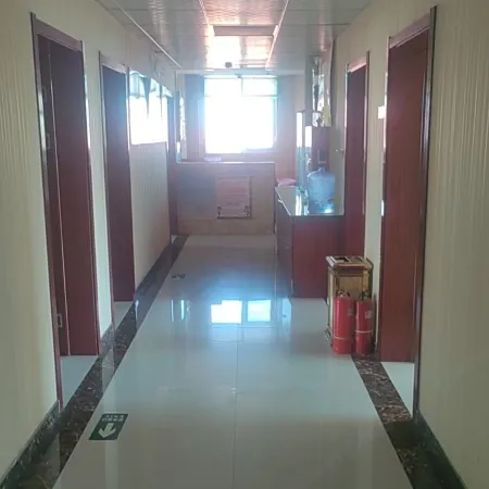Sunshine Hotel
