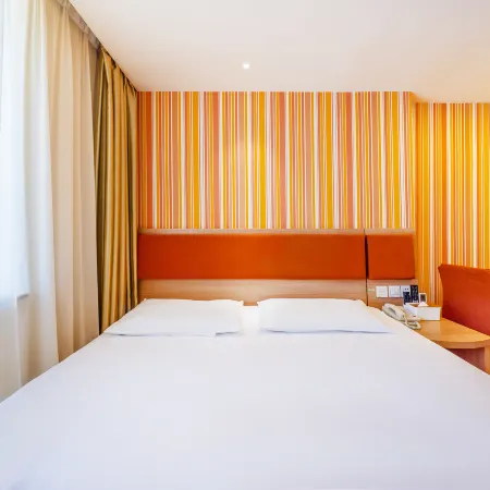 Homeinn Hotel (Dingxi Jiefang Road Wenxiang Jiayuan) Hotels in Dingxi