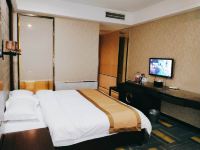 速8酒店(合肥潜山路店) - 标准大床房