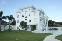 Singyuan Garden Hotels near Cloud Sea Angel Bay