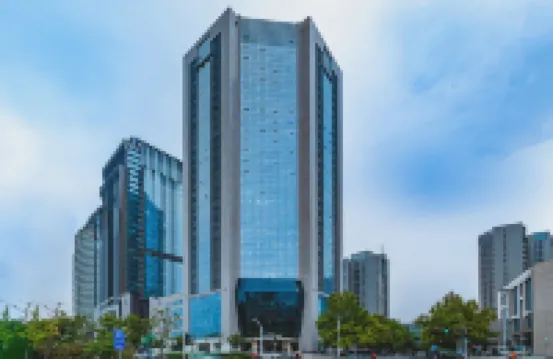 Natural Land Hotel (Zhengzhou CBD Exhibition Center) Hotels near Henan Art Center