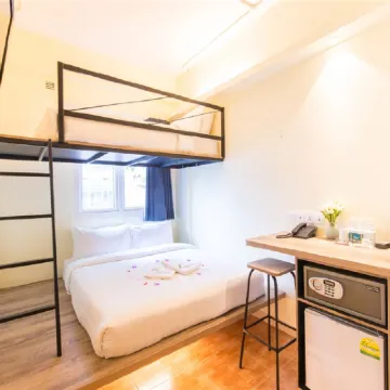 Fragrance Hotel - Balestier Các khách sạn gần Sân Bay Seletar