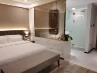 7 Days Premium Hotel (Huludao Suizhong North Station) - parking