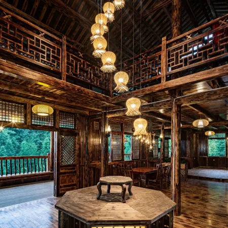 Suyin•Xiangsu | HOMETOWN•DESTINATION Diaojiaolou Guanjing Meisu (Longji Terrace Branch) Отели в г. Луншэн