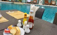 Palmyra Patong Resort Phuket - Romantic