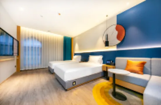 Chalet Hotel (Xi'an Bell  and Drum Tower)