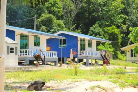 Wild Pasir Panjang Villas Отели рядом с достопримечательностью «Duyong Island»