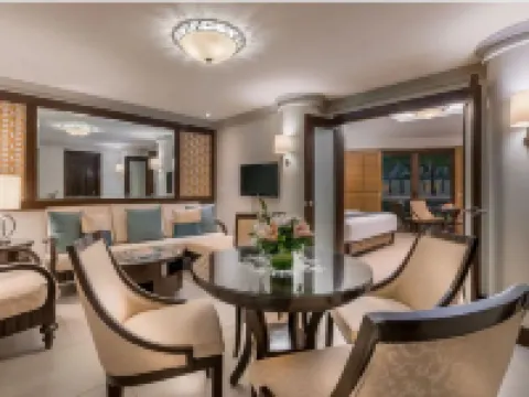 ヘナン リージェンシー リゾート & スパ ボラカイ島のホテル