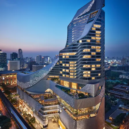 Park Hyatt Bangkok Отели рядом с достопримечательностью «Торговый центр Central Embassy»