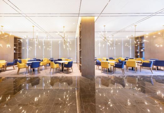 5. 아투어 호텔 (..