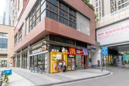 Pengcheng Hotel Apartment (hi-tech Park subway station)