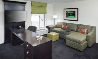 Hampton Inn & Suites Gainesville-Downtown