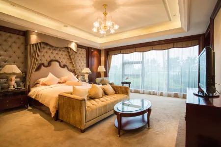 Jiyang Lake Hotel Отели рядом с достопримечательностью «luyuanguzhen»