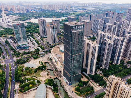 Atour Hotel Wuxi Coastal City Отели рядом с достопримечательностью «HeZhenLiang Yu AoLinPiKe ChenLieGuan»