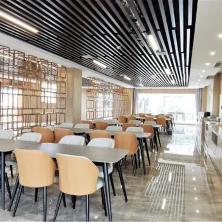 Huamei Elegant Hotel (Huashan Scenic Area Tourist Center)