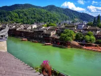 Phoenix Moonlight View Inn Hotels in Fenghuang County