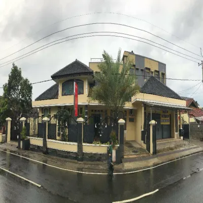 The Arsy Syariah Guest House Hotel dekat Toko Sahara