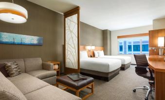 3. Hyatt Pl..