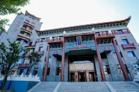 Pad Rest Hot Spring Holiday Inn فنادق في ويتشانغ