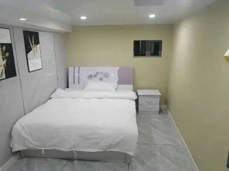 Yichun Yijia Theme Hotel