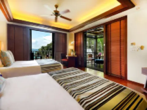 โรงแรม เซ็นทารา แกรนด์ บีช รีสอร์ทและวิลลา กระบี่ โรงแรมในกระบี่