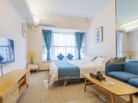 可美国际公寓酒店(长沙高铁南站店) - 精选中式大床房